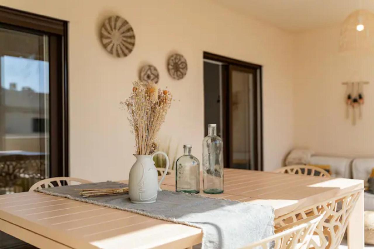 Superb Flat 200 From Beach, 10 Min To Downtown Lagos