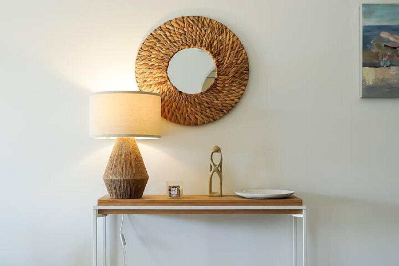 Superb Flat 200 From Beach, 10 Min To Downtown Apartment *